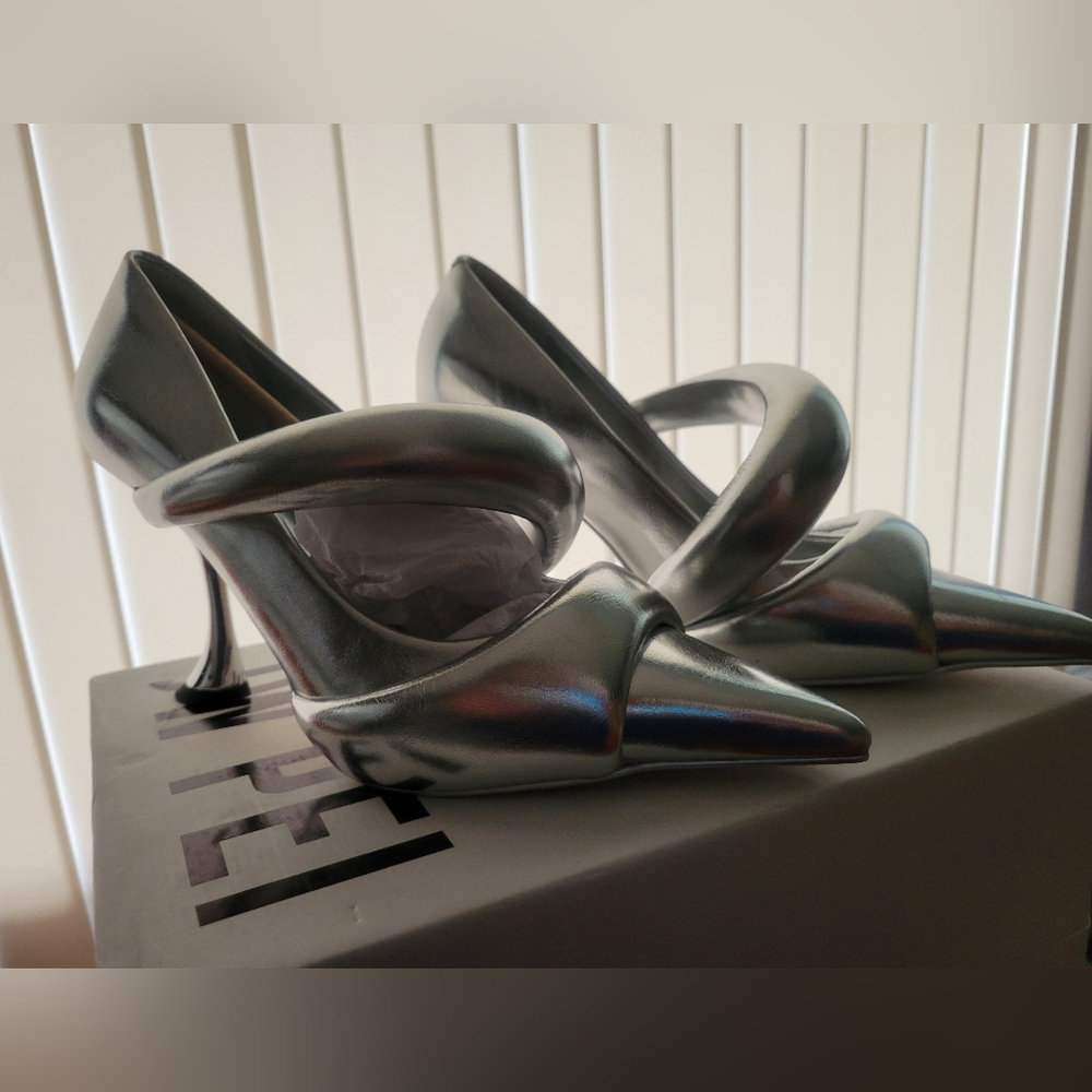 Womens shoes - Picture 4 of 5